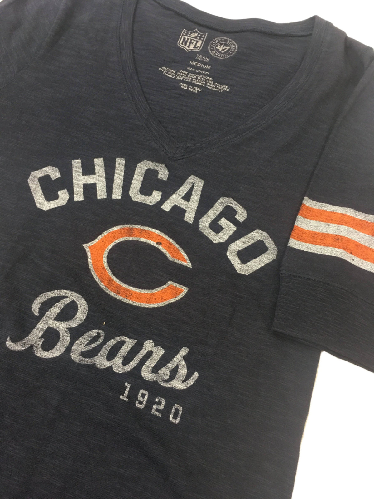 Womens Chicago Bears Fall Navy Midfield Scrum T-Shirt product image 2, provided for visual reference and product detail