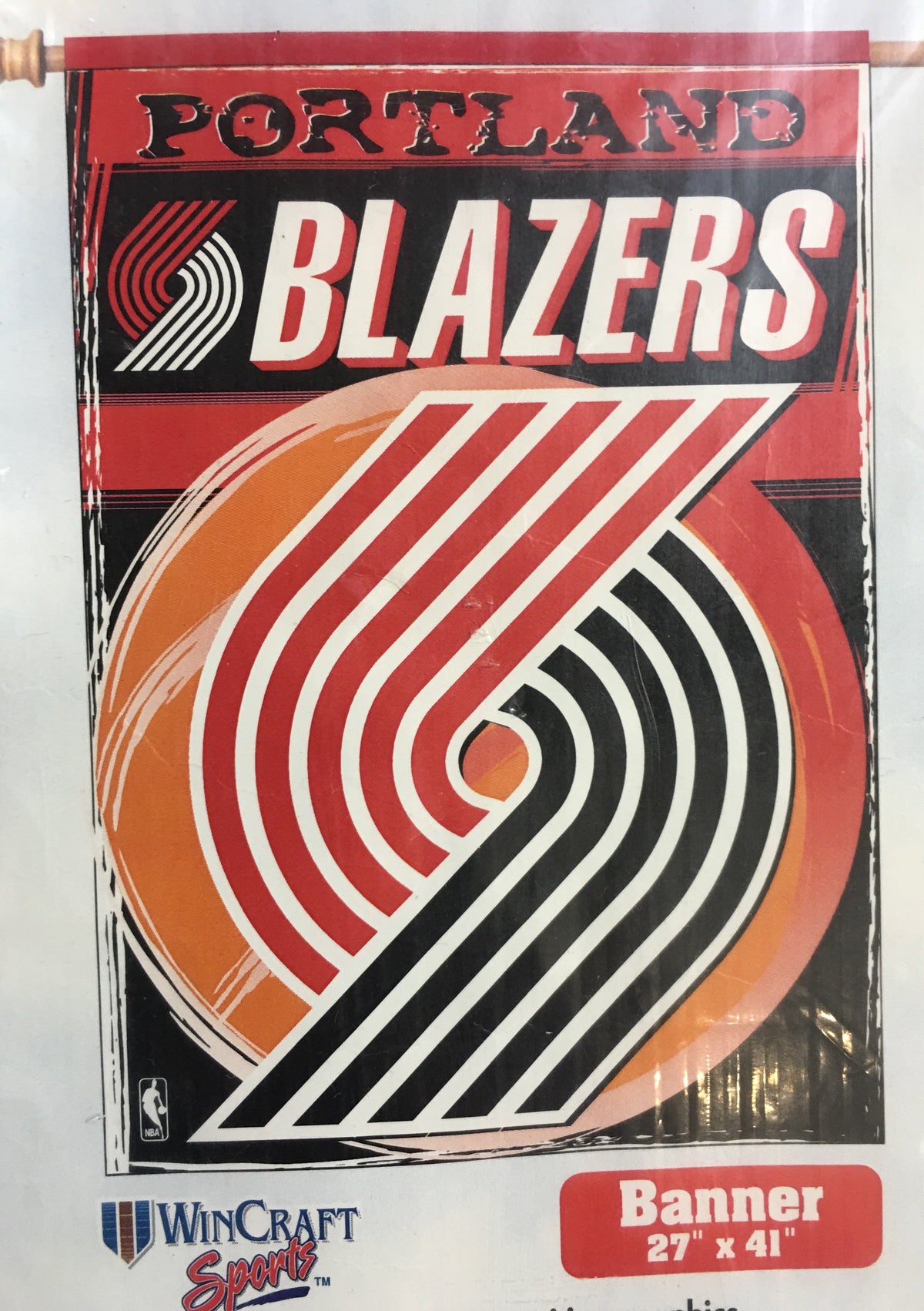 Portland Trailblazers Retro Logo Banner Flag product image 1, provided for visual reference and product detail review
