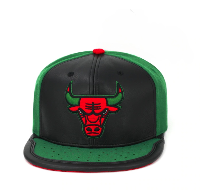 Chicago Bulls Day One Black/ Red/ Kelly Green Mitchell & Ness Snapback Hat product image 3, provided for visual reference