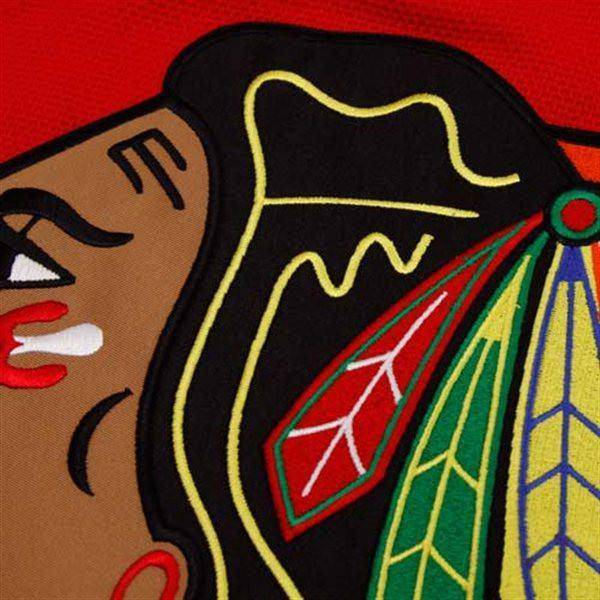 Womens Chicago Blackhawks Jonathan Toews Reebok Home Replica Jersey product image 4, provided for visual reference and