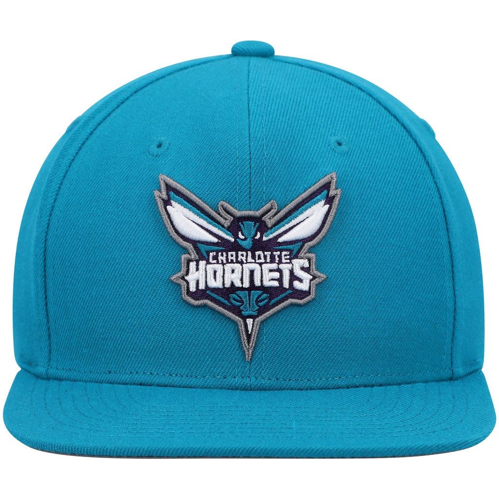 Mitchell & Ness Teal Charlotte Hornets Ground 2.0 Snapback Hat for Men product image 2, provided for visual reference and