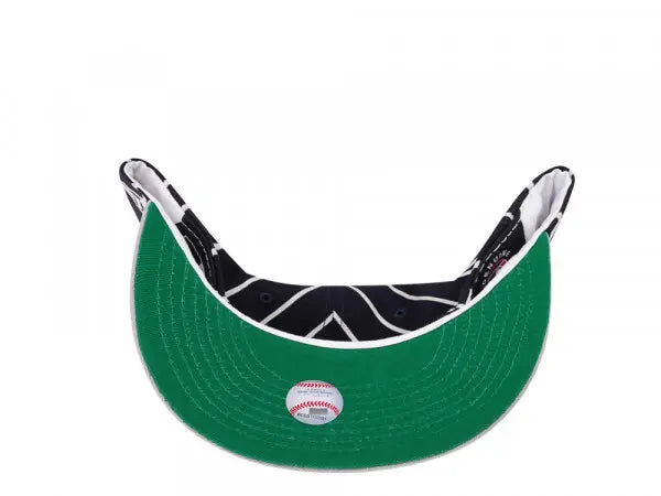 New York Yankees Navy/Gray City Arch New Era 9FIFTY Snapback Hat product image 4, provided for visual reference and product