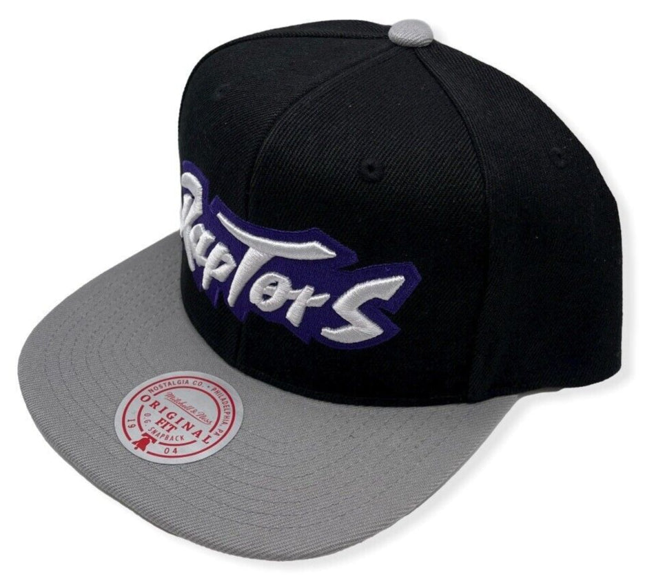 Toronto Raptors NBA Core Basic Script 2 Tone Black/Gray Mitchell & Ness Snapback Hat for Men product image 1, provided for