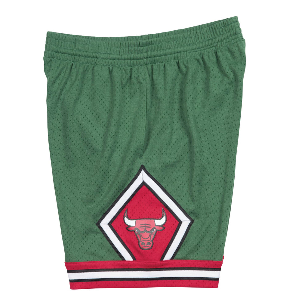 Chicago Bulls Mitchell & Ness Green 2008-2009 Hardwood Classics Swingman Shorts for Men product image 2, provided for visual