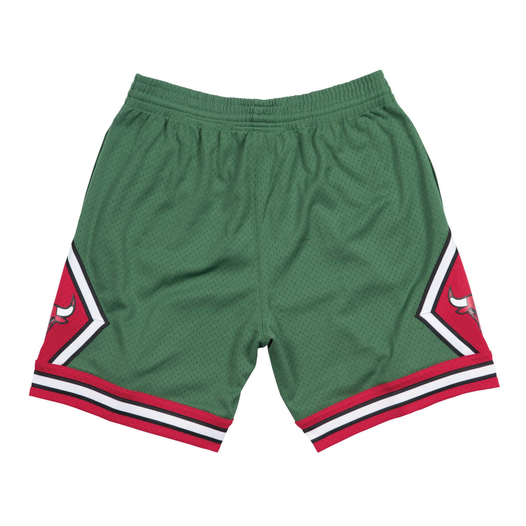 Chicago Bulls Mitchell & Ness Green 2008-2009 Hardwood Classics Swingman Shorts for Men product image 3, provided for visual