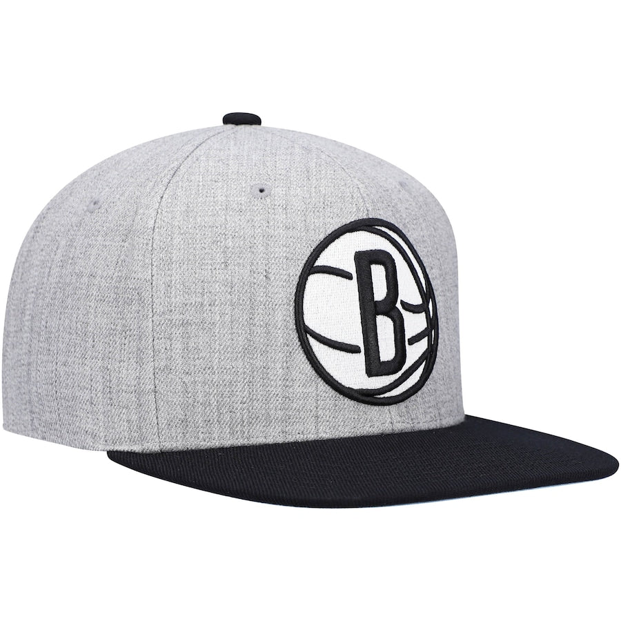 Brooklyn Nets Mitchell & Ness Gray/Black Heathered Underpop Snapback Hat for Men product image 3, provided for visual