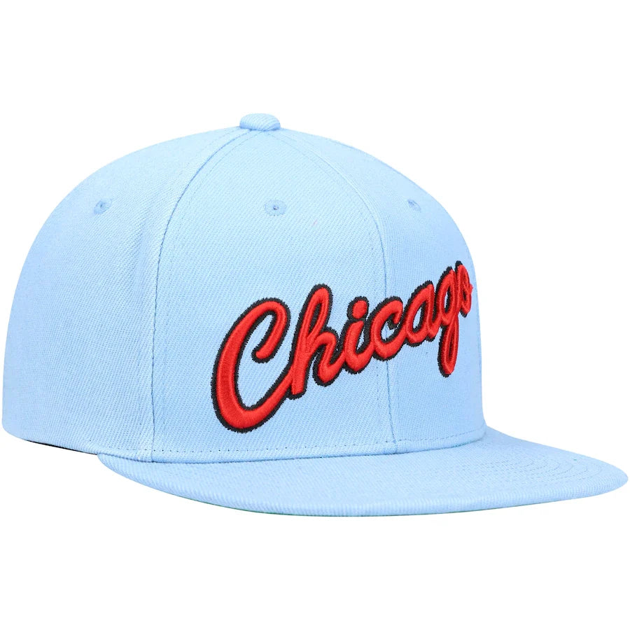 Chicago Bulls Mitchell & Ness Carolina Blue Hardwood Classics Core Snapback Hat for Men product image 3, provided for visual