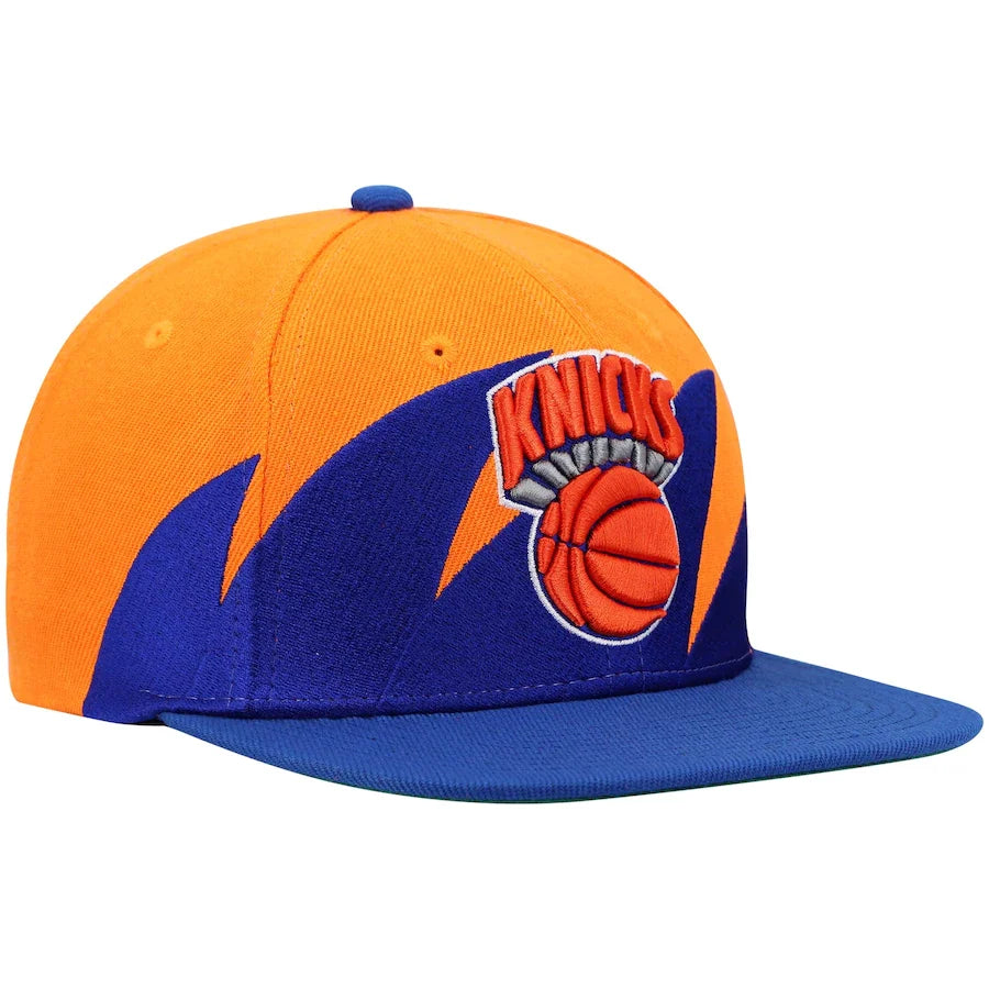 New York Knicks HWC Sharktooth Mitchell & Ness Snapback Hat product image 3, provided for visual reference and product