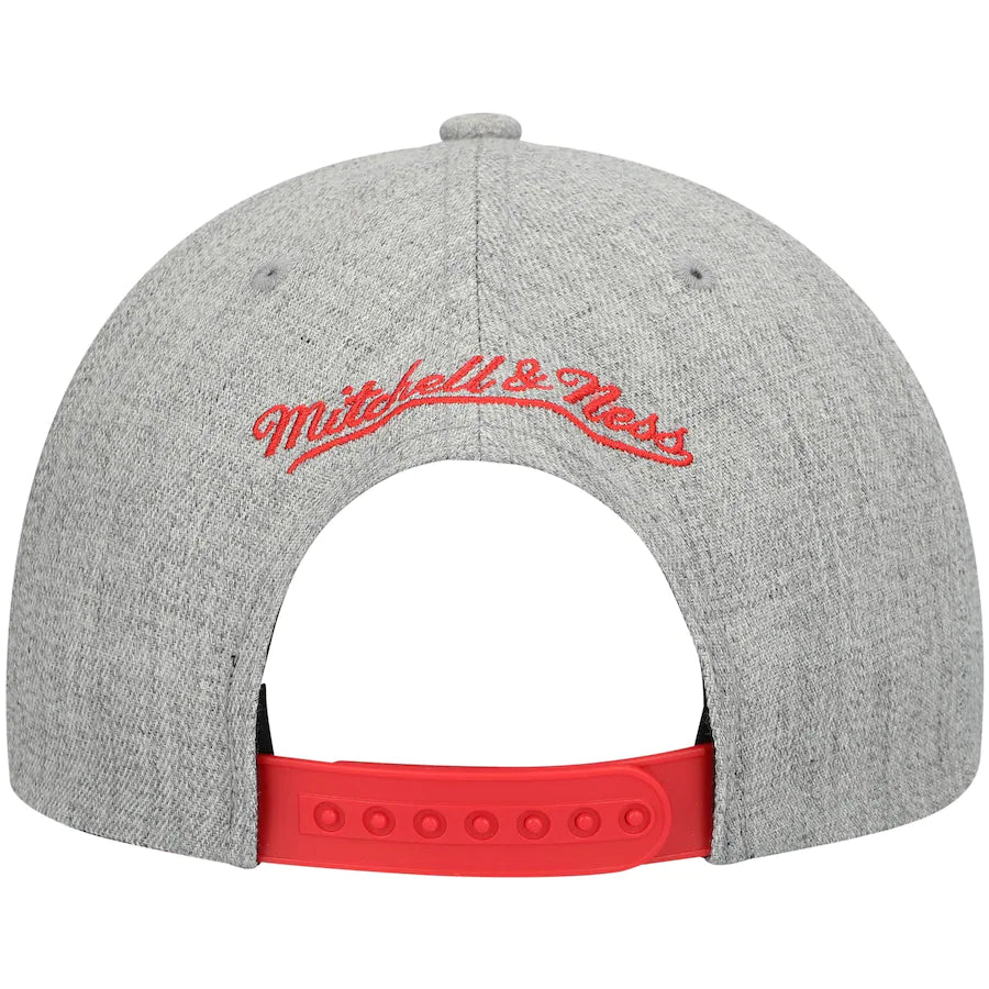 Atlanta Hawks Team Heathered Gray HWC 2.0 Mitchell & Ness Snapback Hat product image 4, provided for visual reference and