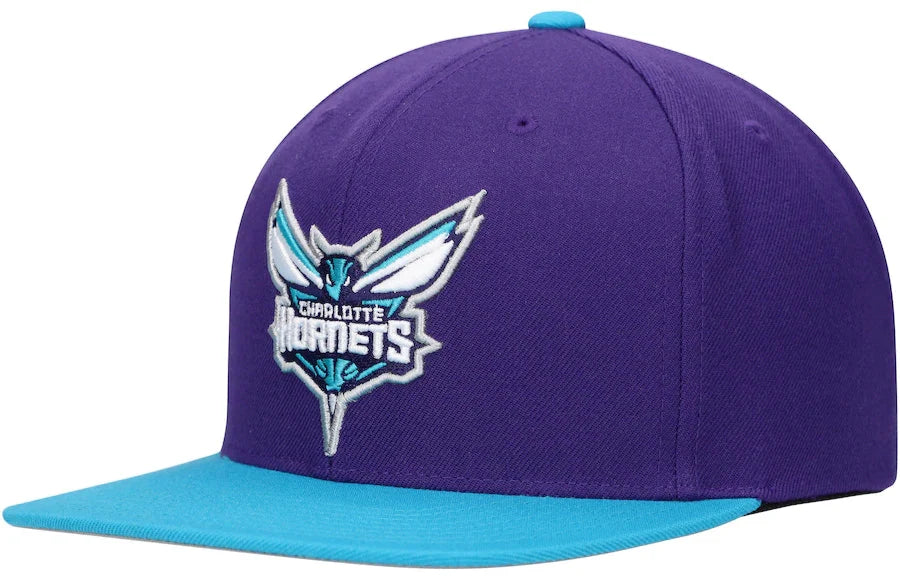 Mens NBA Charlotte Hornets 2 Tone Purple and Teal Mitchell And Ness Basic Core Snapback Hat product image 1, provided for