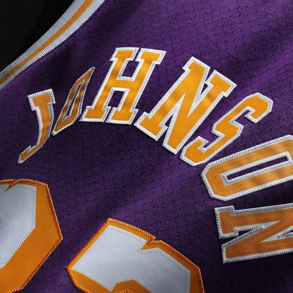 Los Angeles Lakers Magic Johnson Mitchell & Ness Purple 1984-85 Hardwood Classics Swingman Jersey for Men product image 5,