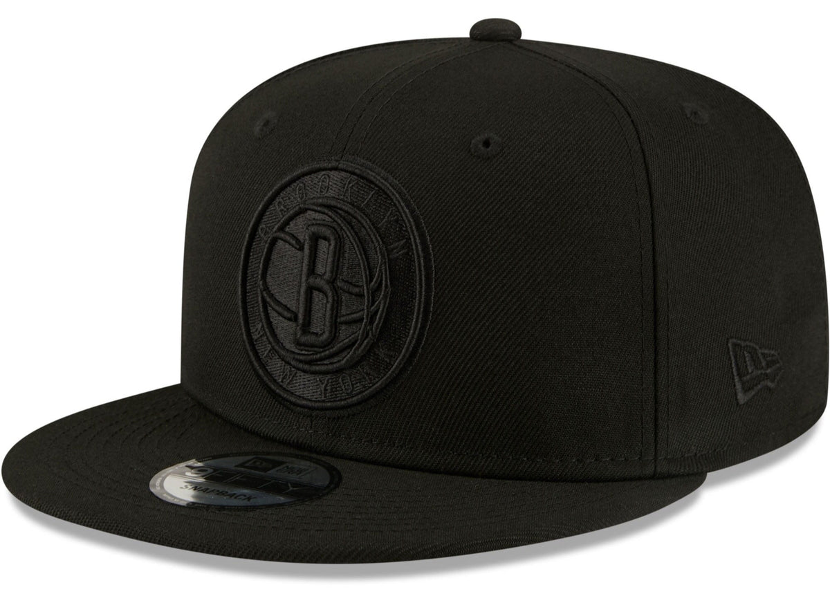 Brooklyn Nets New Era Black On Black Color Pack 9FIFTY Snapback Hat for Men product image 1, provided for visual reference