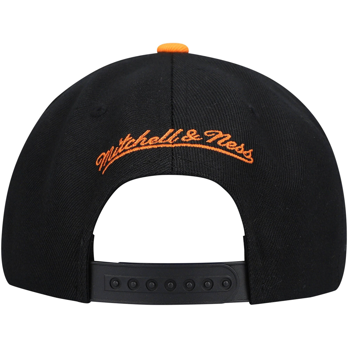 New York Knicks Mitchell & Ness NBA Core Basic Black And Orange Snapback Hat for Men product image 4, provided for visual