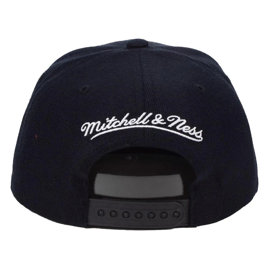 San Antonio Spurs NBA Basic Core 2 Tone Black/Pink HWC Mitchell & Ness Snapback Hat for Men product image 3, provided for
