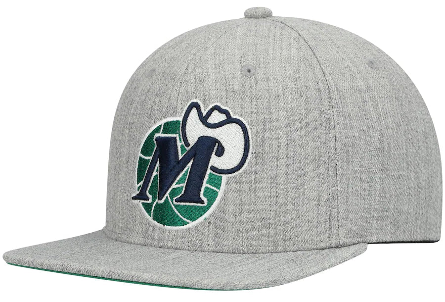 Dallas Mavericks HWC Gray Heathered 2.0 Mitchell & Ness Snapback Hat product image 1, provided for visual reference and