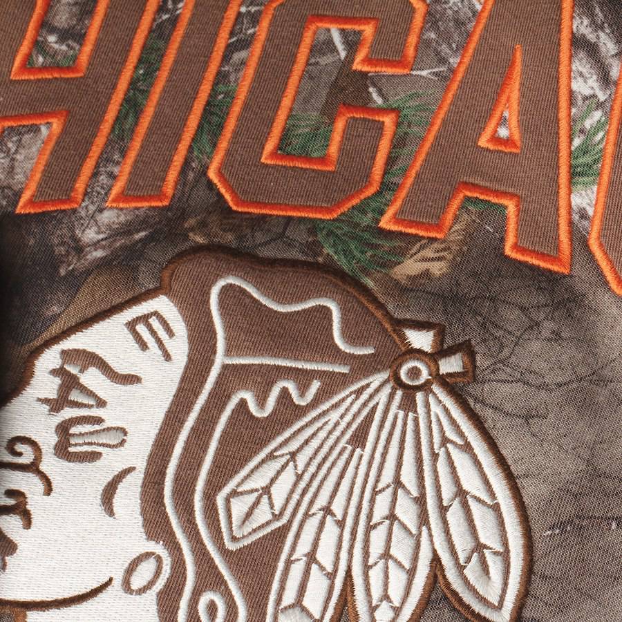 Chicago Blackhawks Old Time Hockey Realtree Camo Parot Hoodie for Men product image 2, provided for visual reference and