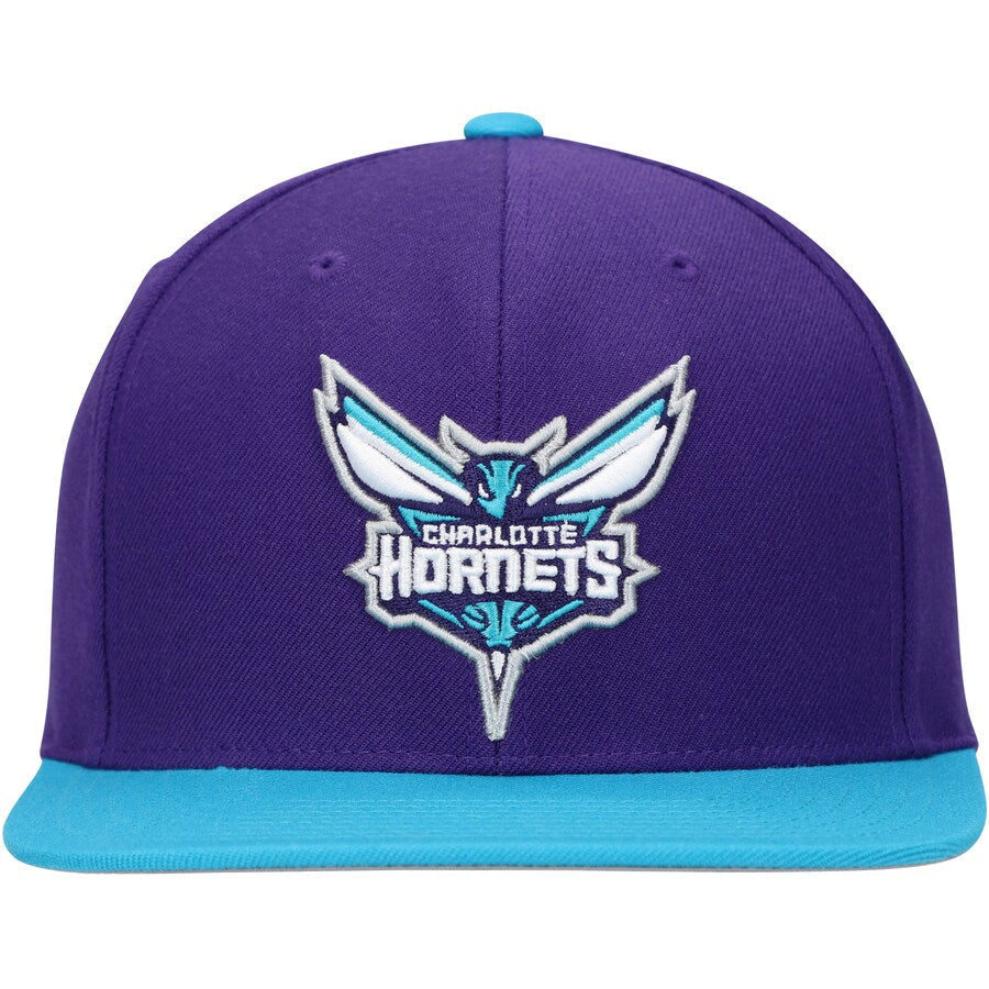 Mens NBA Charlotte Hornets 2 Tone Purple and Teal Mitchell And Ness Basic Core Snapback Hat product image 2, provided for