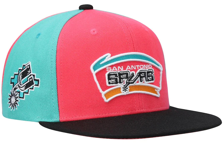 San Antonio Spurs NBA On The Block Mitchell & Ness Snapback Hat product image 1, provided for visual reference and product