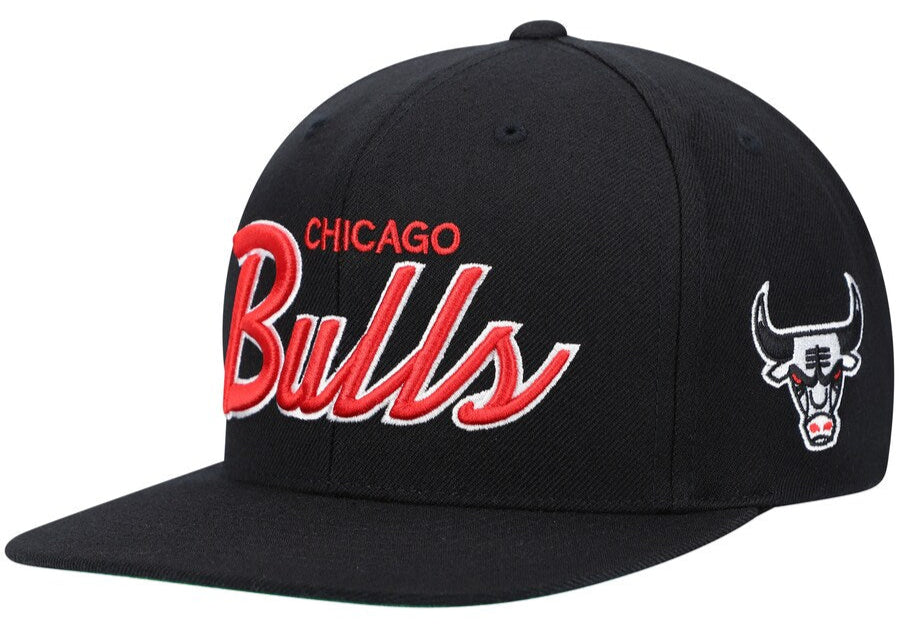 Chicago Bulls Mitchell & Ness Black Hardwood Classics Foundation Script Snapback Hat for Men product image 1, provided for